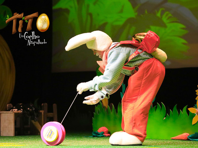 Tito, um Coelho atrapalhado - Páscoa em Gramado